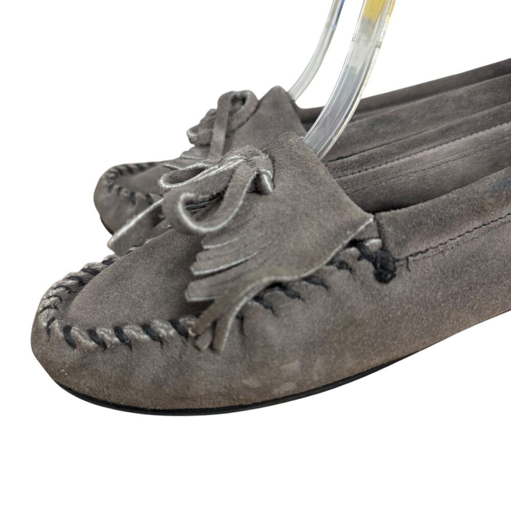 Minnetonka Moccasin Kiltie Slip On Loafers Flats Gray Suede Leather Womens 6.5 - Picture 8 of 16